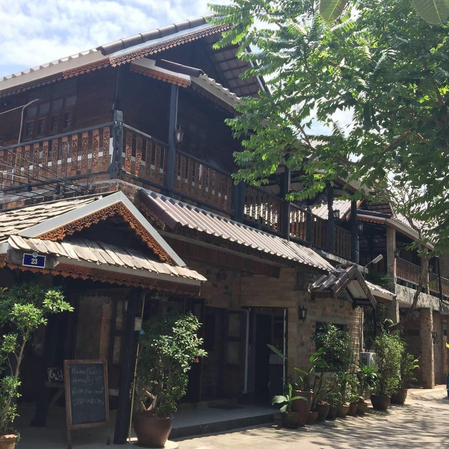 Baan Thai Homestay By Bgb Villas Praia de Kata Exterior foto